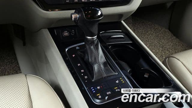 Kia All New Carnival Prestige, 2015 9