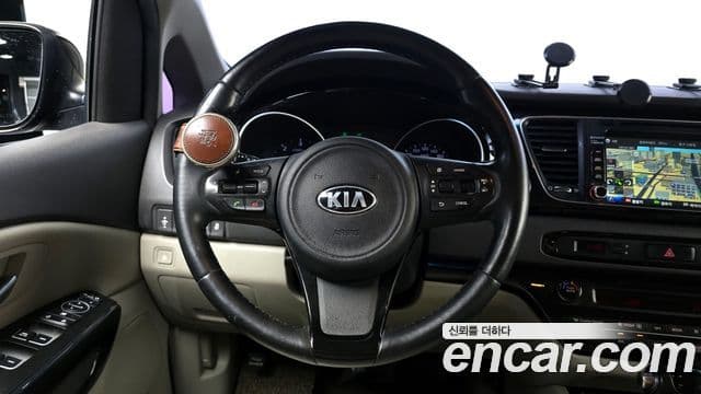 Kia All New Carnival Prestige, 2015 13