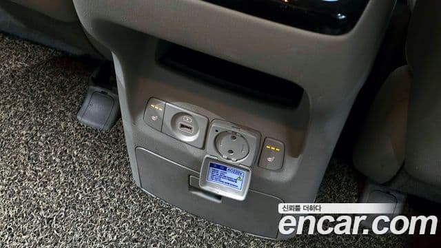 Kia All New Carnival Prestige, 2015 17