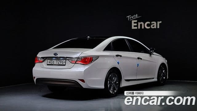 Hyundai Sonata гибрид Premium, 2014 2