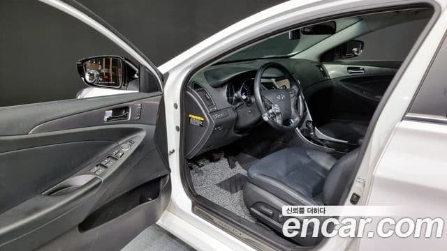 Hyundai Sonata гибрид Premium, 2014 10