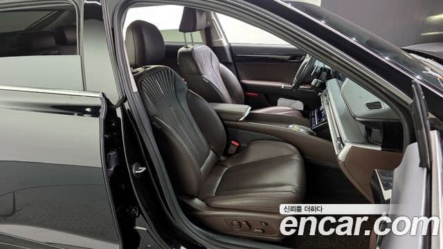 Hyundai Grandeur (GN7) Exclusive, 2023 12