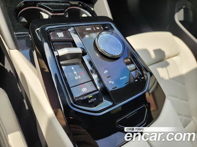 BMW 5시리즈 (G60) 520i M Sport, 2025 9