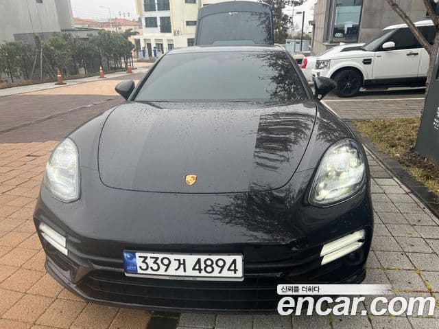 Porsche Panamera (971) 2.9 AWD E-гибрид Platinum Edition, 2023 1
