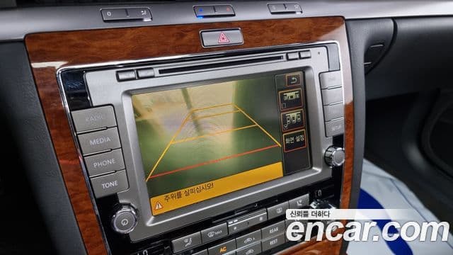 Volkswagen 페이톤 VW611, 2011 14