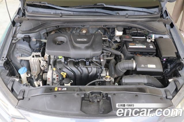 Hyundai Avante AD 1.6 GDI Value Plus, 2017 6