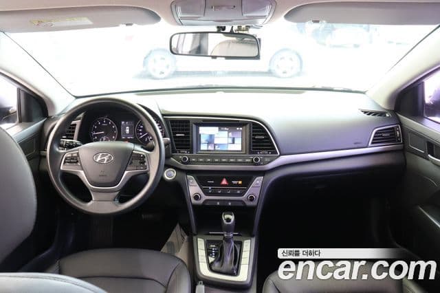 Hyundai Avante AD 1.6 GDI Value Plus, 2017 7