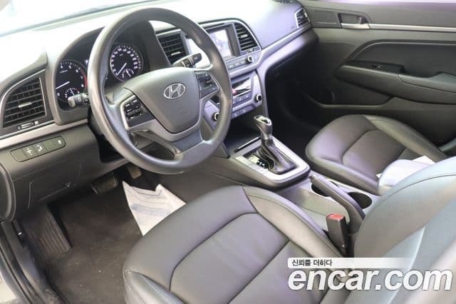 Hyundai Avante AD 1.6 GDI Value Plus, 2017 15