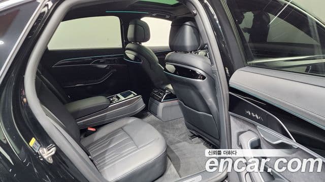 Audi A8 (D5) Premium, 2023 12