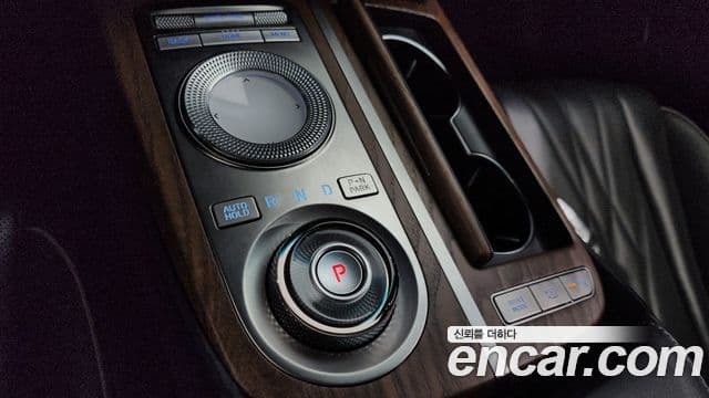 Genesis electrified G80 (RG3) e-AWD, 2022 9