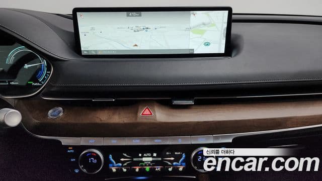 Genesis electrified G80 (RG3) e-AWD, 2022 14