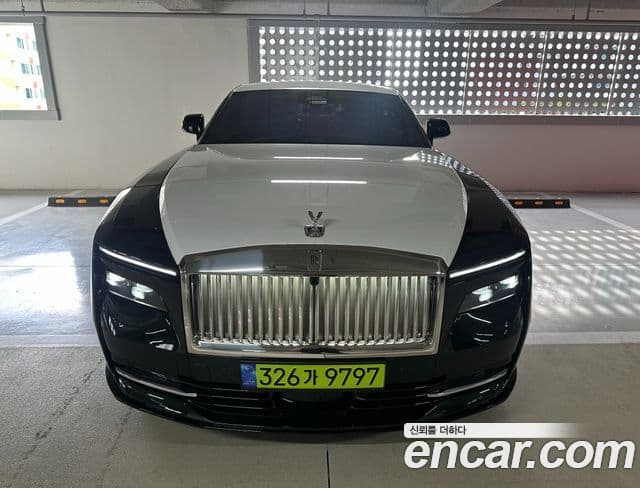 Rolls-Royce Spectre купе, 2024 1