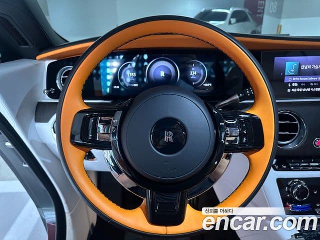 Rolls-Royce Spectre купе, 2024 12