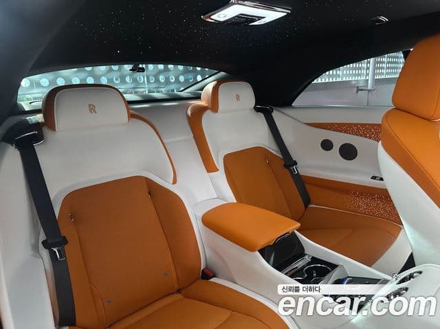 Rolls-Royce Spectre купе, 2024 19