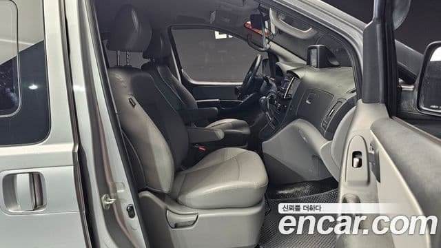 Hyundai Grand Starex Smart, 2017 10