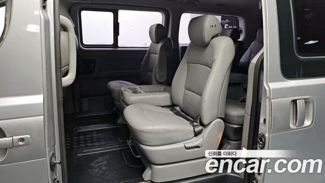 Hyundai Grand Starex Modern Special, 2017 12