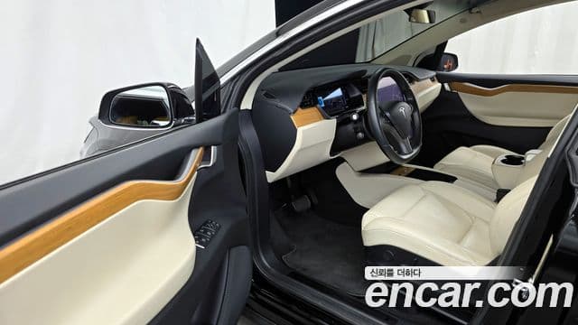 Tesla модель X, 2019 10