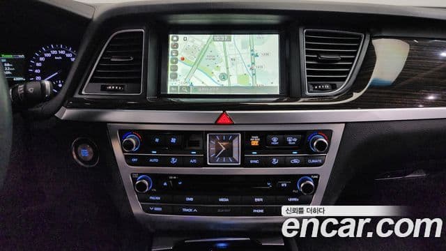 Genesis G80 Luxury, 2017 15