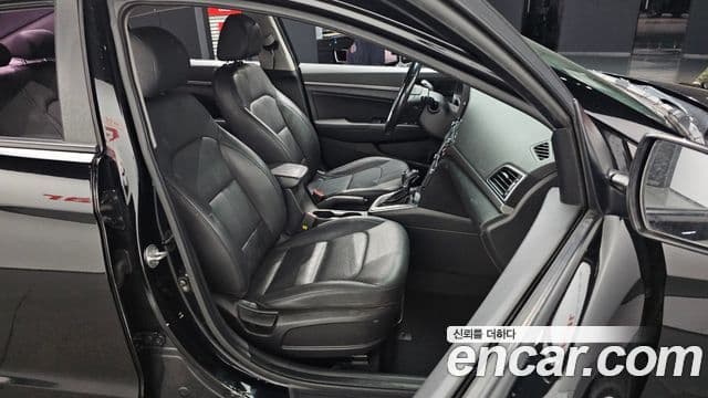 Hyundai Avante AD 1.6 GDI Smart, 2017 12