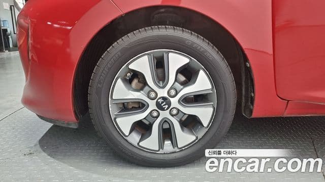 Kia The / новый New Morning Luxury, 2016 все фото