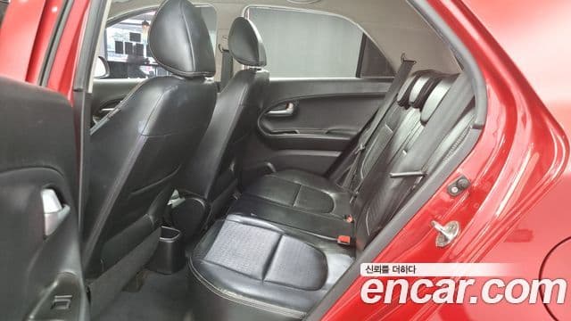 Kia The / новый New Morning Luxury, 2016 13