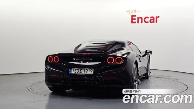 Ferrari F8 트리뷰토 3.9 V8, 2022 4