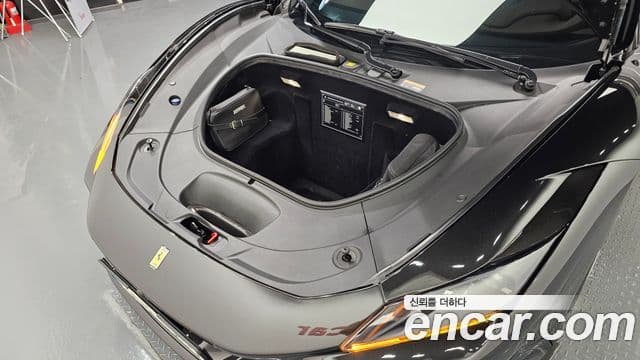 Ferrari F8 트리뷰토 3.9 V8, 2022 20