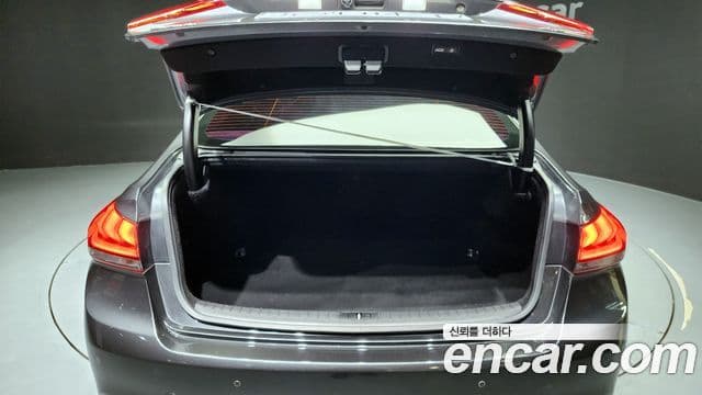 Genesis G80 Premium Luxury, 2017 20