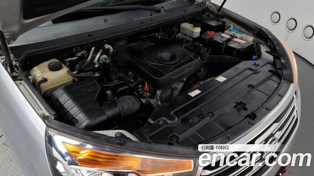 KG모빌리티(SsangYong) Korando 투리스모 4WD GT 11인승, 2014 6