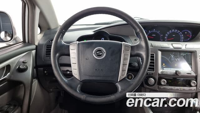 KG모빌리티(SsangYong) Korando 투리스모 4WD GT 11인승, 2014 13