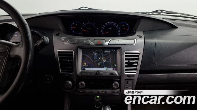 KG모빌리티(SsangYong) Korando 투리스모 4WD GT 11인승, 2014 14