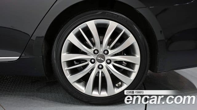 Genesis G80 Premium Luxury, 2017 все фото