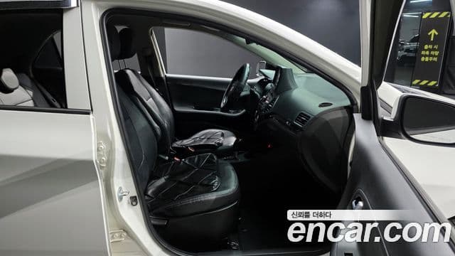 Kia All New Morning Luxury, 2013 10