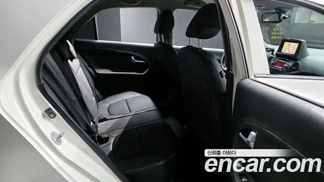 Kia All New Morning Luxury, 2013 12