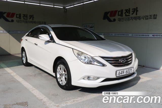 Hyundai YF Sonata LPI top, 2012 1