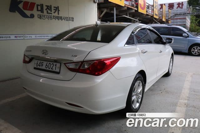 Hyundai YF Sonata LPI top, 2012 4
