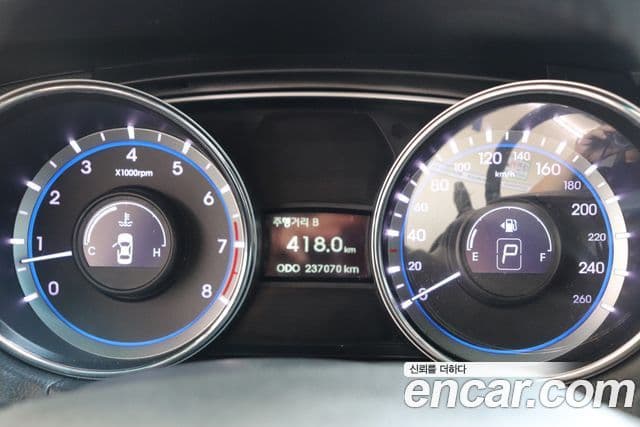 Hyundai YF Sonata LPI top, 2012 9