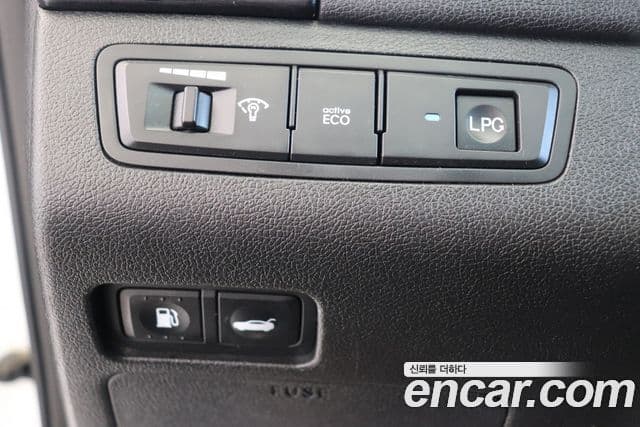 Hyundai YF Sonata LPI top, 2012 14