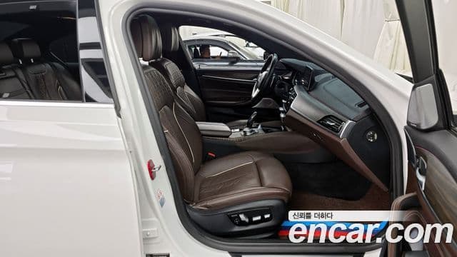BMW 5시리즈 (G30) 520d xDrive M Sport Plus, 2018 11