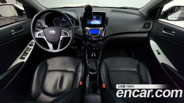 Hyundai Accent(новый кузов / новое поколение) Premier, 2012 7