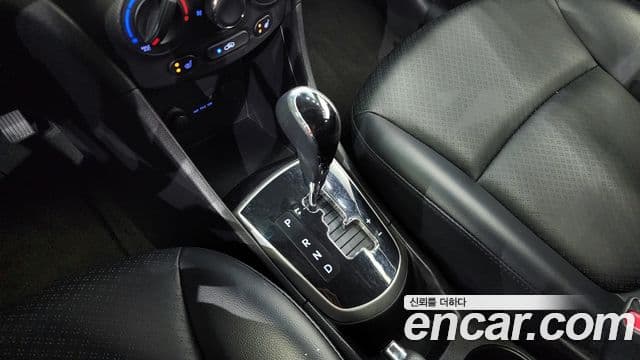 Hyundai Accent(новый кузов / новое поколение) Premier, 2012 9