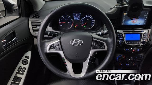 Hyundai Accent(новый кузов / новое поколение) Premier, 2012 15