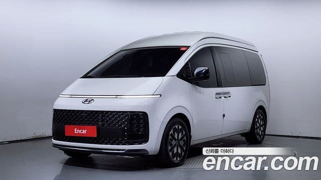 Hyundai Staria лимузин, 2023 1