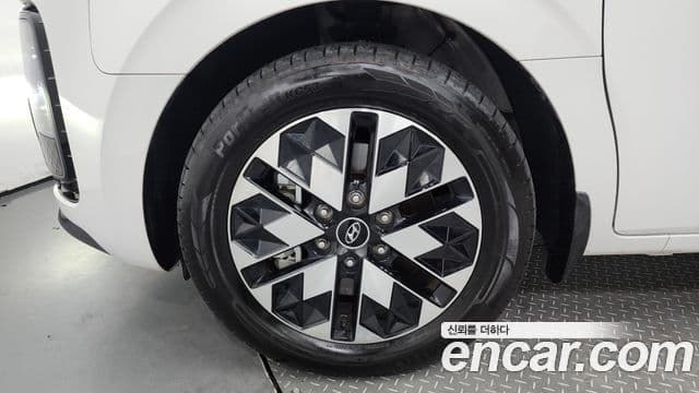 Hyundai Staria лимузин, 2023 все фото