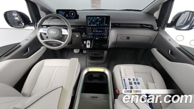 Hyundai Staria лимузин, 2023 7