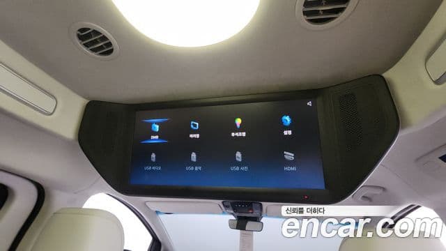 Hyundai Staria лимузин, 2023 17