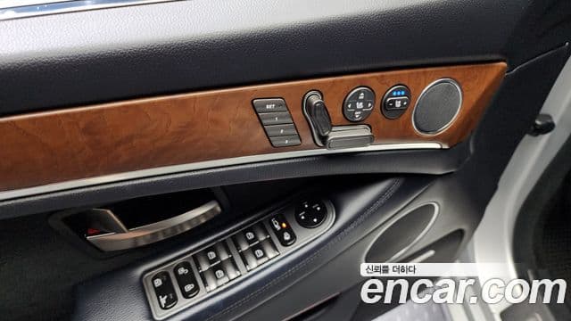 KG모빌리티(SsangYong) 뉴체어맨 W Prestige, 2014 17