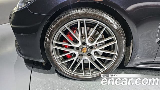 Porsche Panamera (971) 4.0 GTS, 2023 все фото