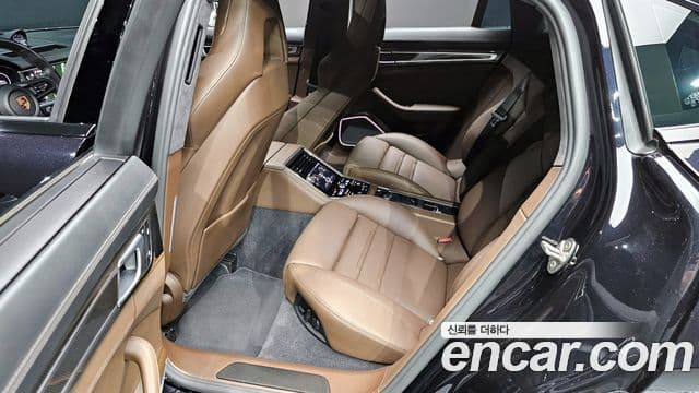 Porsche Panamera (971) 4.0 GTS, 2023 12