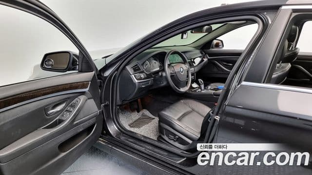 BMW 5시리즈 (F10), 2012 11